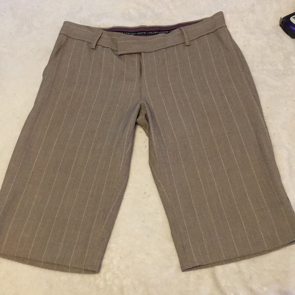 Volcom shorts